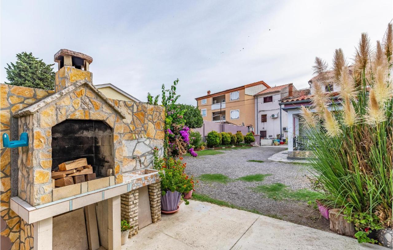 Nice Apartment In Premantura With Wifi Buitenkant foto